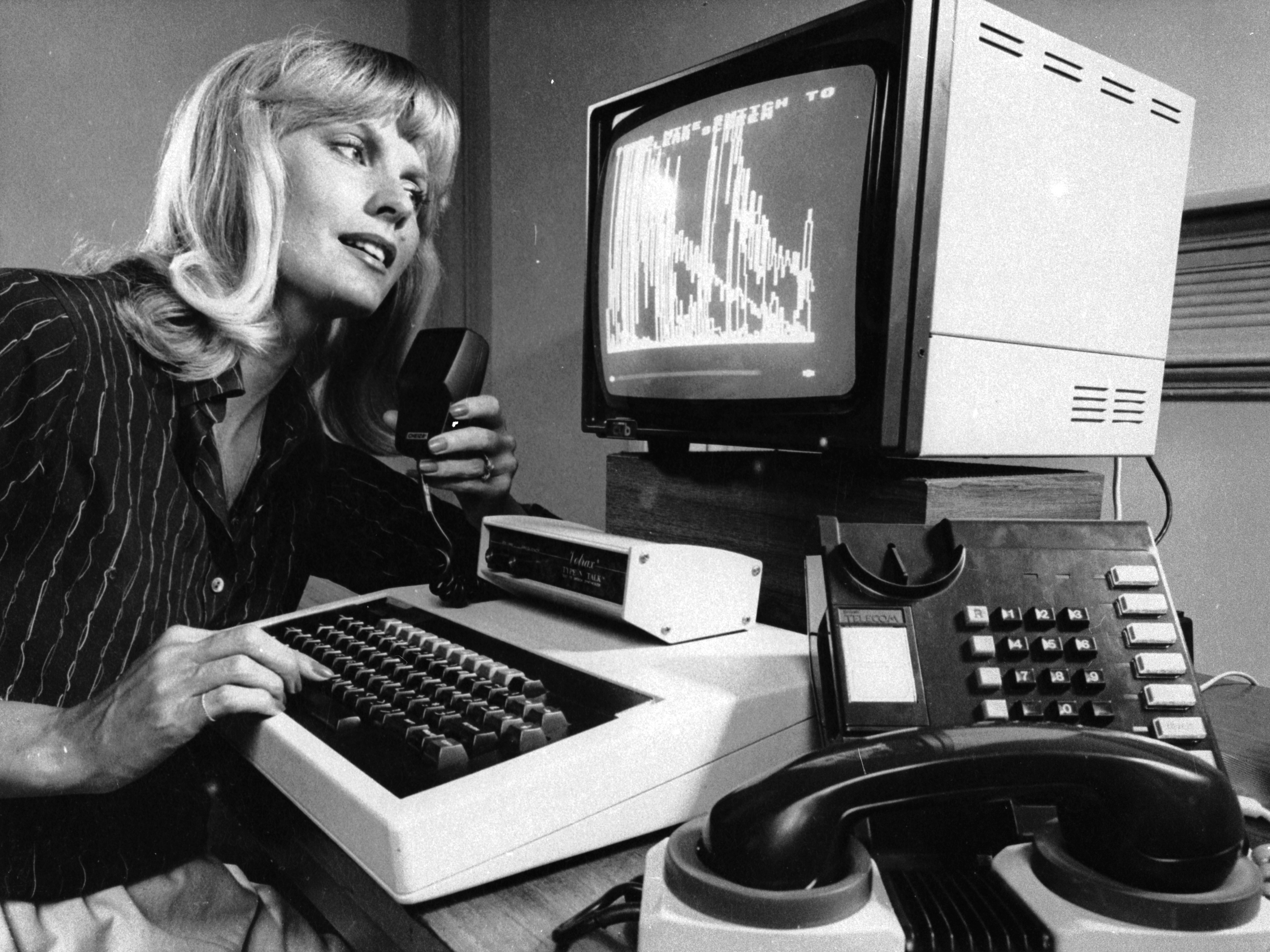 Истории связанные с интернетом. Ретро компьютер. Советский компьютер. Компьютер 70-х. Первый Советский компьютер.